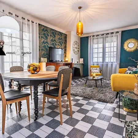 Maison Rejeanne, La Retro Chic A * Pontacq